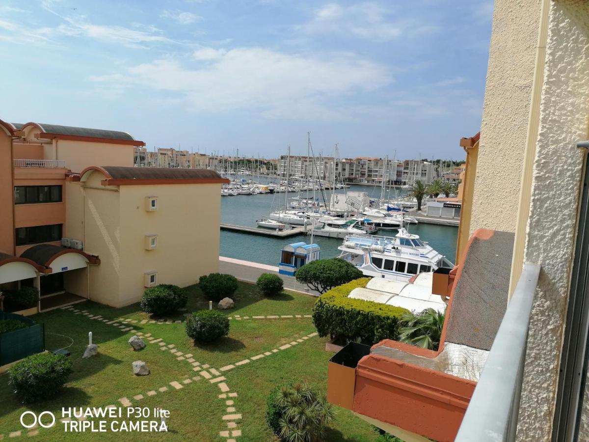 Sur Le Port, Studio Avec Vue Sur La Marina Apartman Gruissan Kültér fotó